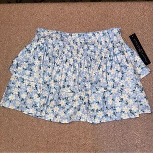 No Boundaries size small Blue Floral Mini Skirt